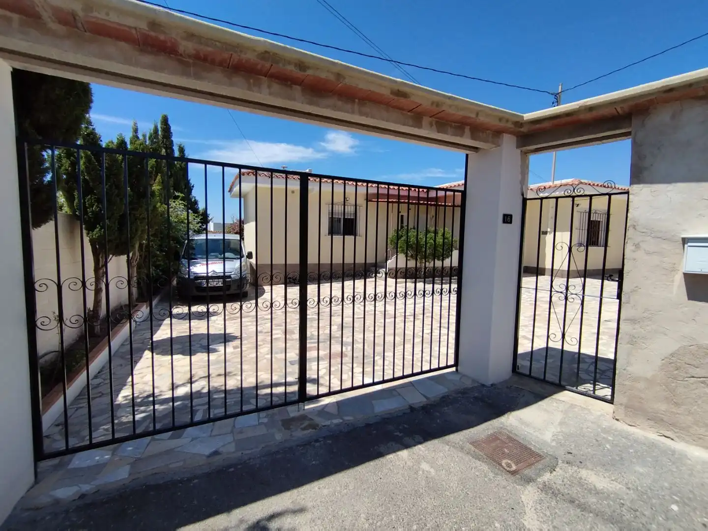 Villa avec jardin à vendre à calle Forcall 16, imagen 2