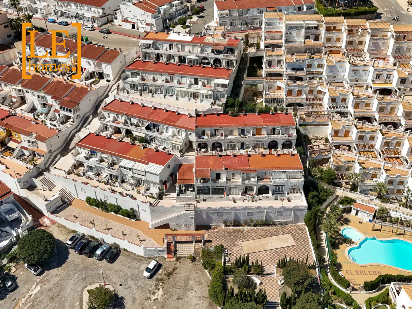 Vista exterior de Dúplex en venda en Torrevieja amb Aire condicionat, Terrassa i Moblat