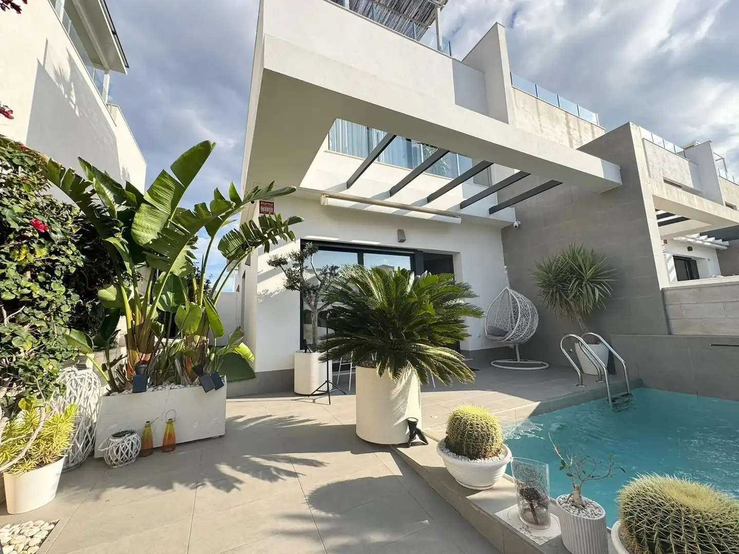 Casa bifamiliare con terrazza in vendita a Orihuela Costa