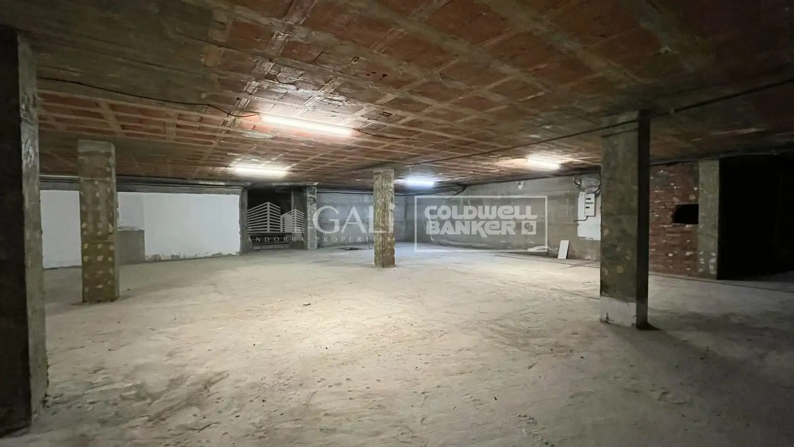 Local comercial de lloguer a Calle la borda 4