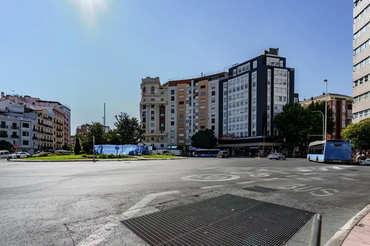 Vista exterior de Loft en venda en Madrid amb Calefacció i Moblat