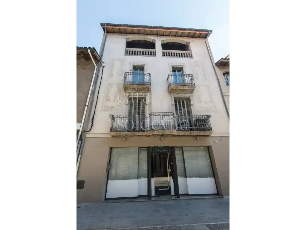 Edificio en venta en Manlleu