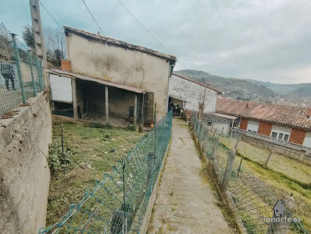Casa o xalet en venda a Cuesta La Peña, Sama