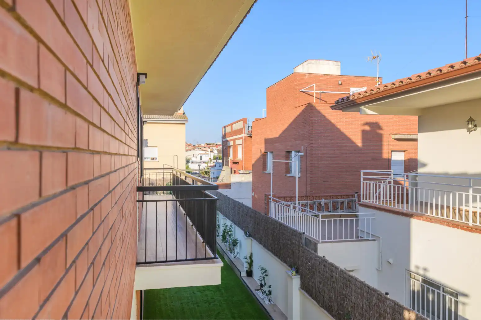 Terrassa de Casa o xalet en venda en Viladecans amb Aire condicionat, Calefacció i Parquet
