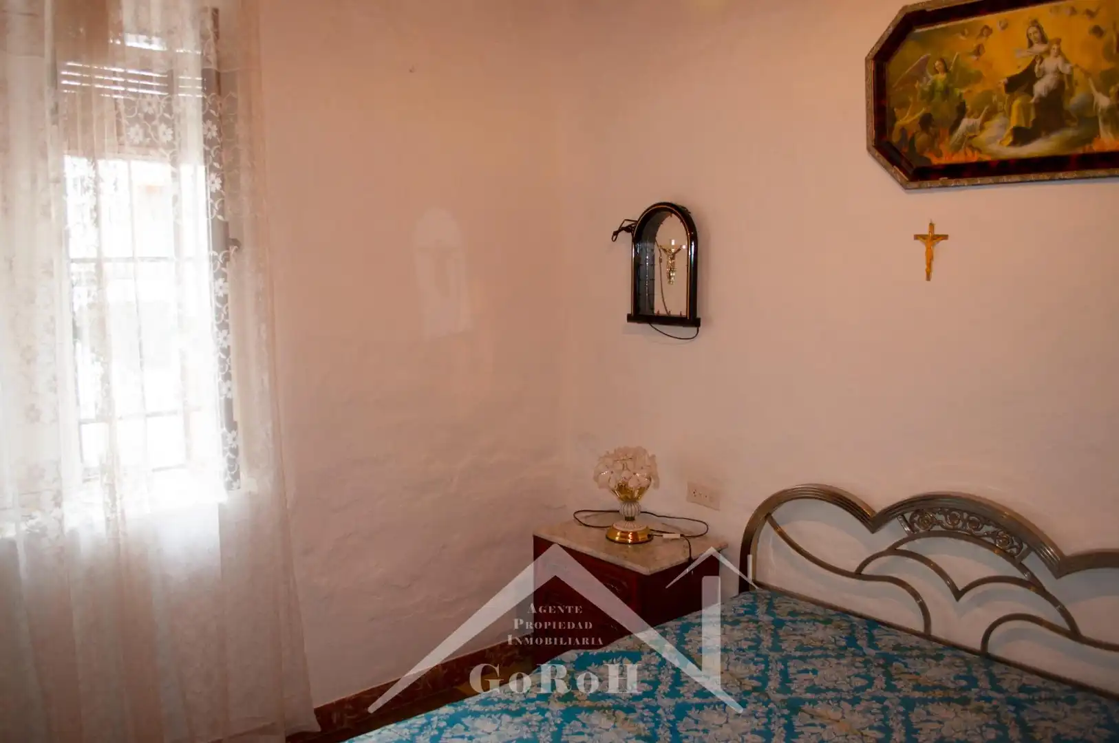 Dormitori de Casa adosada en venda en Almadén de la Plata amb Traster i Moblat