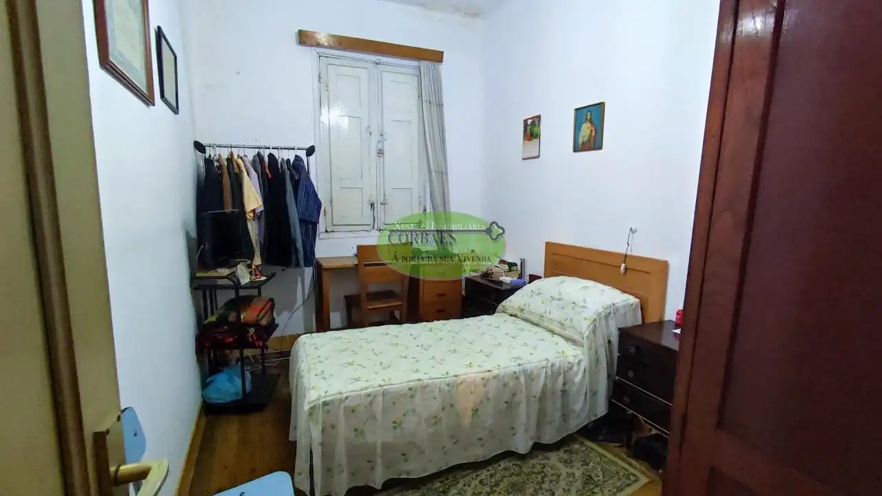 Habitación de Edificio en venta en Ourense Capital 