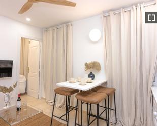 Bedroom of Flat to rent in  Madrid Capital  with Air Conditioner, Heating and Furnished