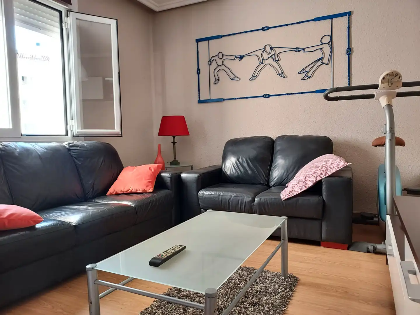 Sala d'estar de Pis de lloguer en  Pamplona / Iruña amb Calefacció, Parquet i Moblat