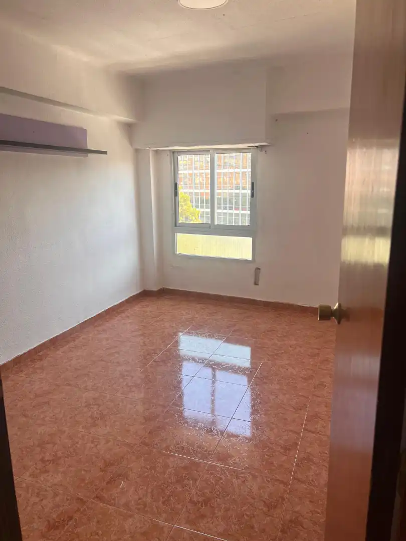 Bedroom of Flat for sale in Mislata  with Air Conditioner and Alarm