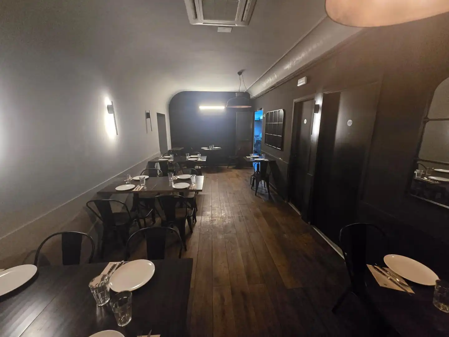 Local comercial en traspàs a Entença, imagen 9