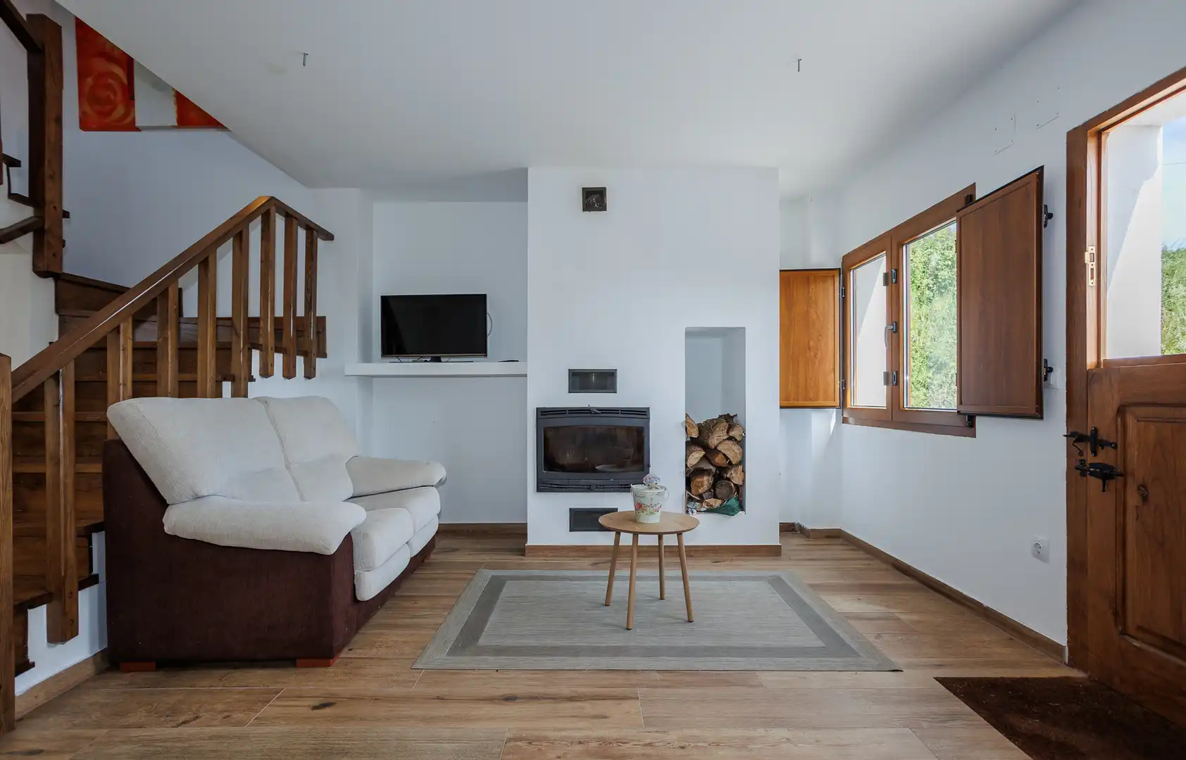 Sala de estar de Local en venta en Ribeira de Piquín con Amueblado