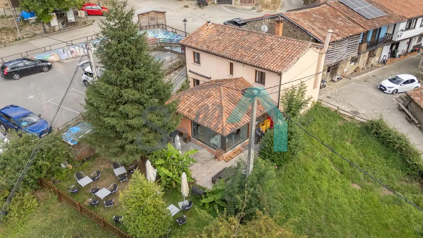 Casa o chalet en venta en Sobrescobio con Calefacción, Jardín privado y Terraza