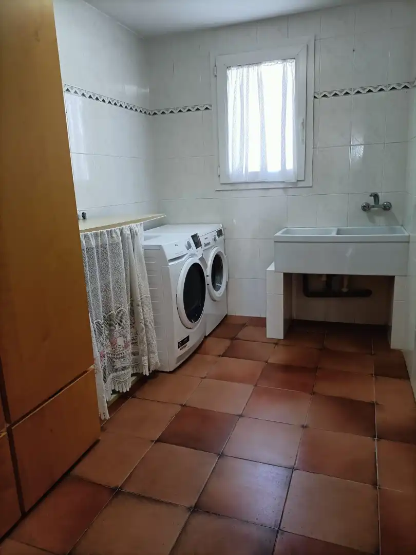 Cocina de Dúplex en venta en Pineda de Mar con Calefacción, Terraza y Amueblado