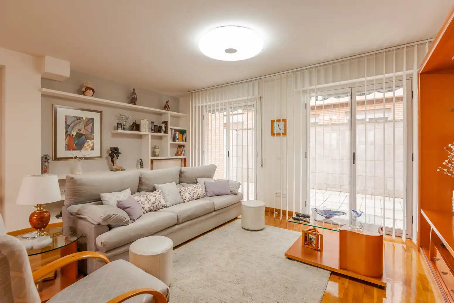 Sala de estar de Casa adosada en venta en Barañáin / Barañain con Calefacción, Jardín privado y Parquet