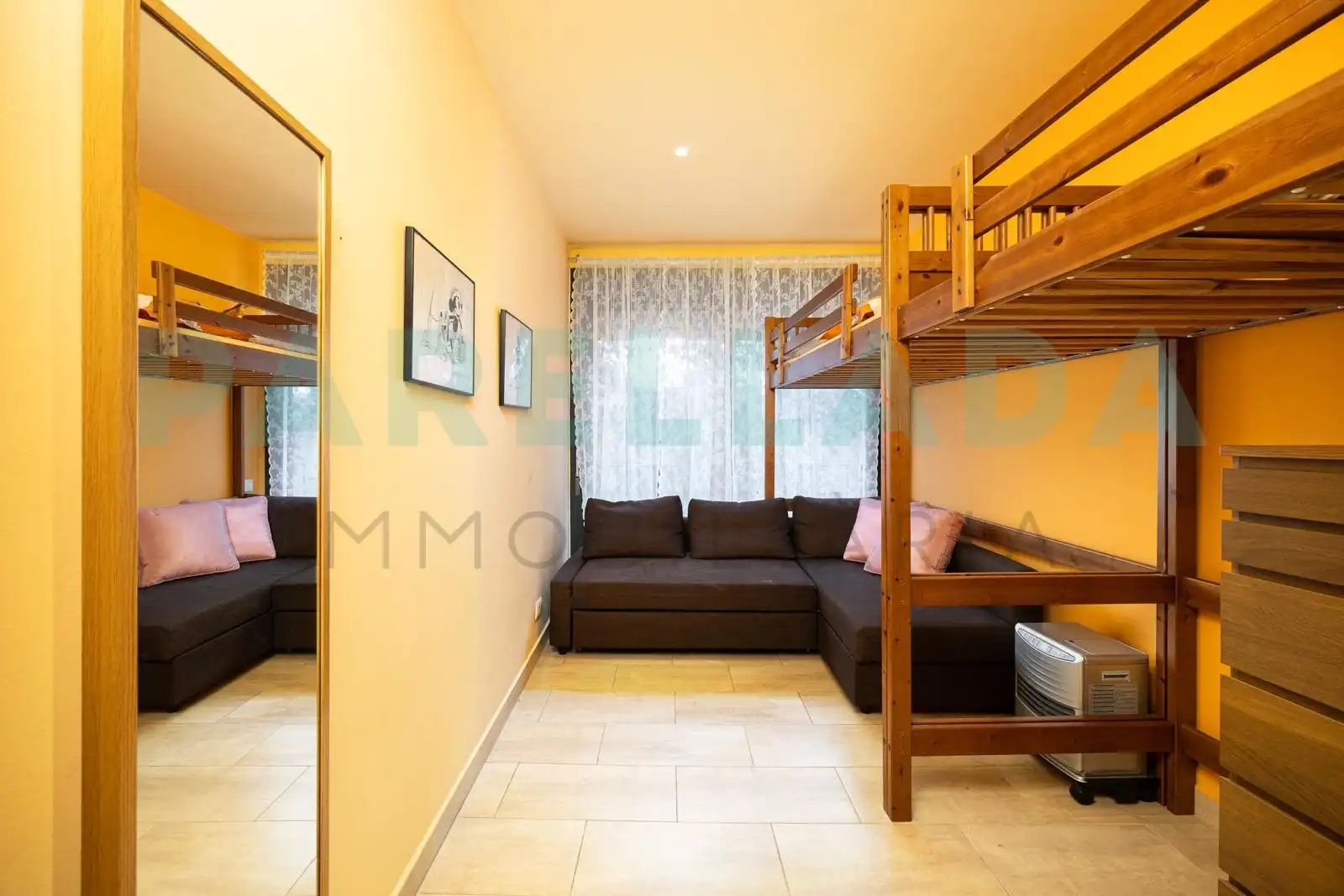 Habitación de Casa o chalet en venta en Tiana con Aire acondicionado, Jardín privado y Terraza