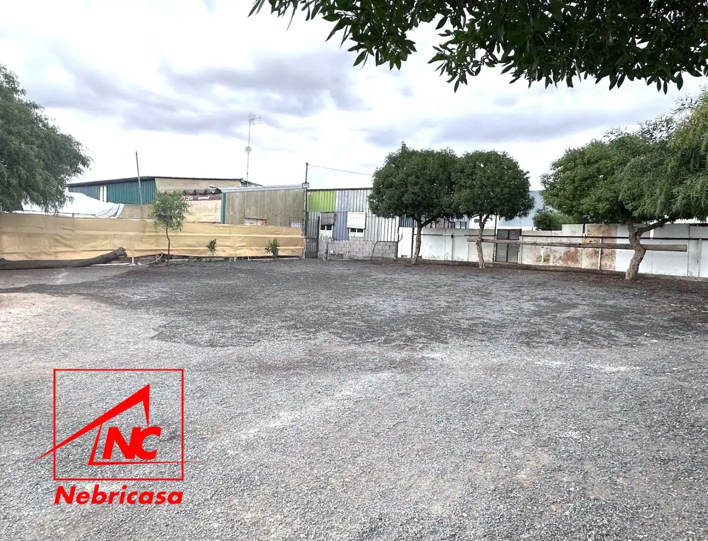 Finca rústica en venta en Lebrija con Aire acondicionado, Piscina y Amueblado