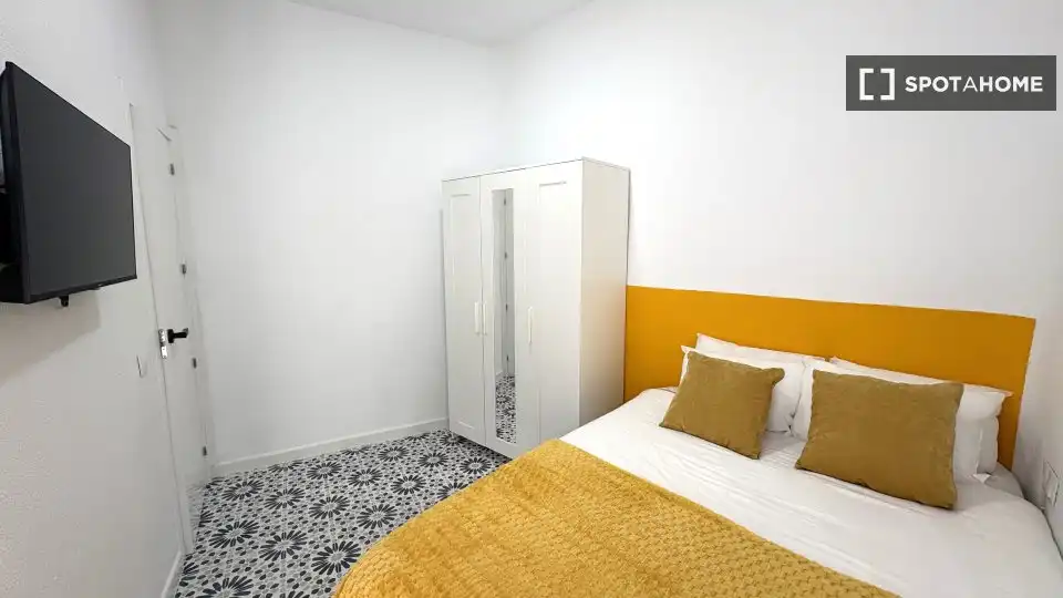 Habitación de Piso de alquiler en Granada con Aire acondicionado, Calefacción y Amueblado