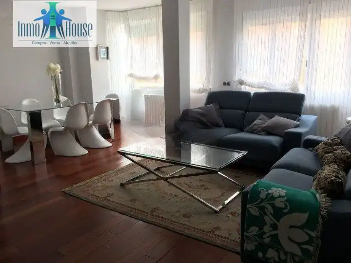 Apartamento con terraza en venta en Carretas - Pajarita, imagen 2