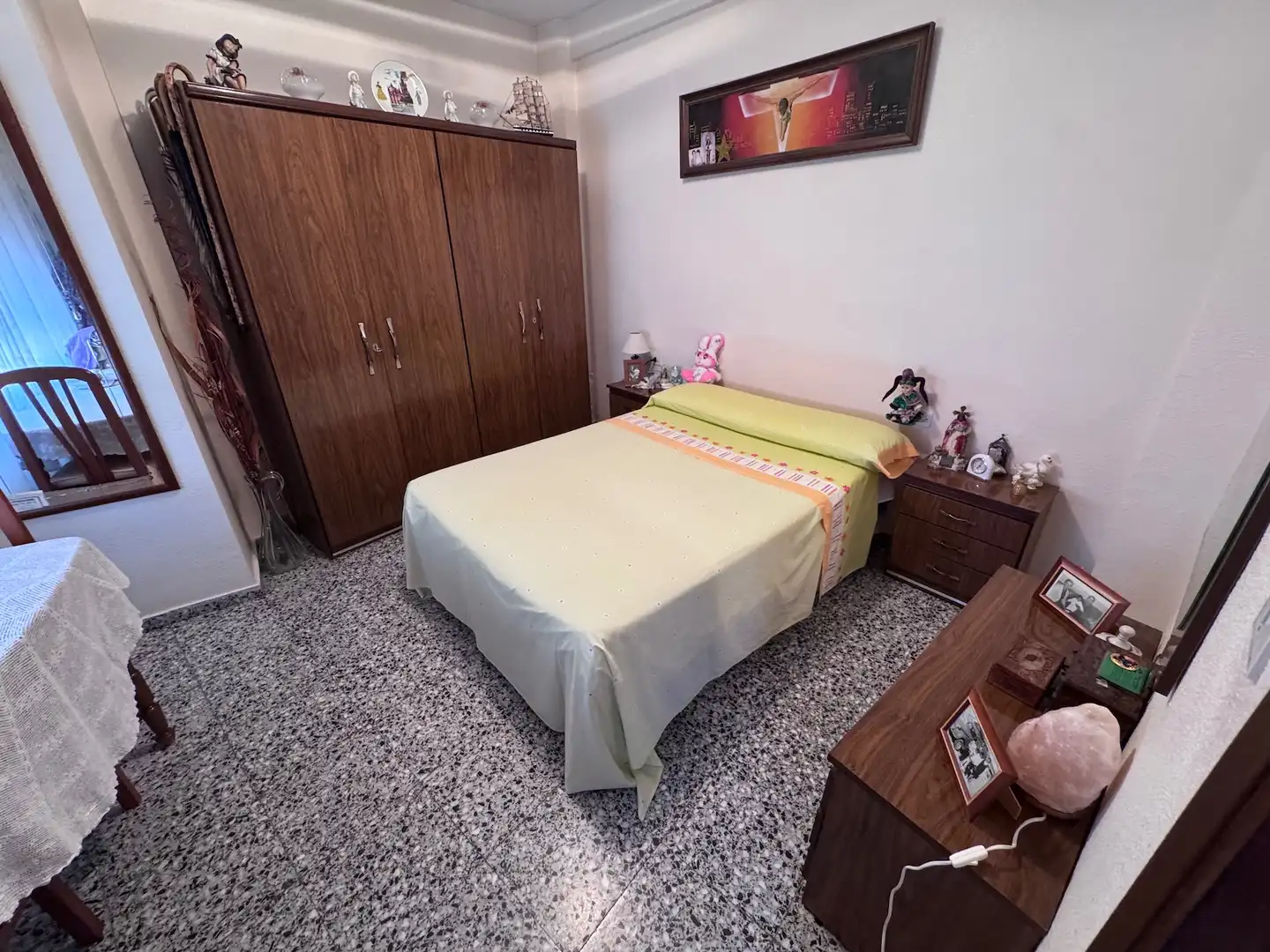 Dormitori de Casa adosada en venda en Villena amb Aire condicionat, Terrassa i Balcó