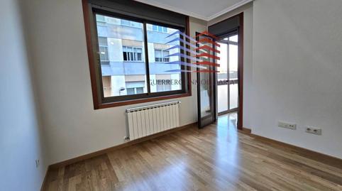 Photo 3 of Flat for rent in Calle del Río Limia, Ventiun, Ourense Capital