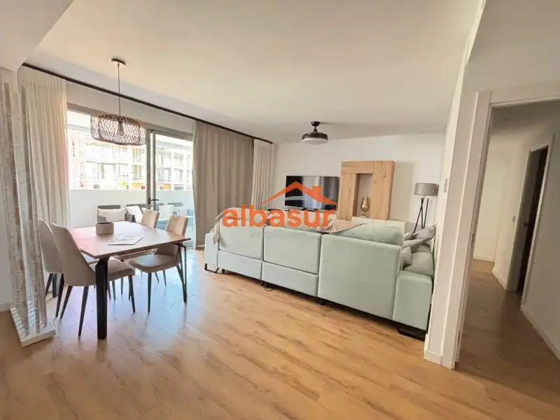 Living room of Flat for sale in Córdoba  with Air Conditioner, Terrace and Storage room