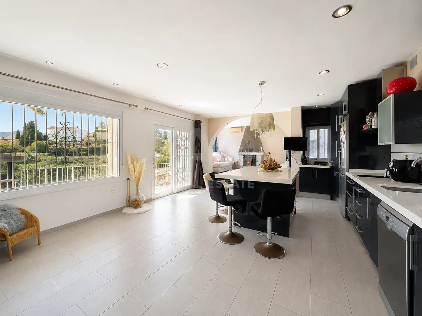 Cocina de Casa o chalet en venta en Vélez-Málaga con Aire acondicionado, Calefacción y Terraza