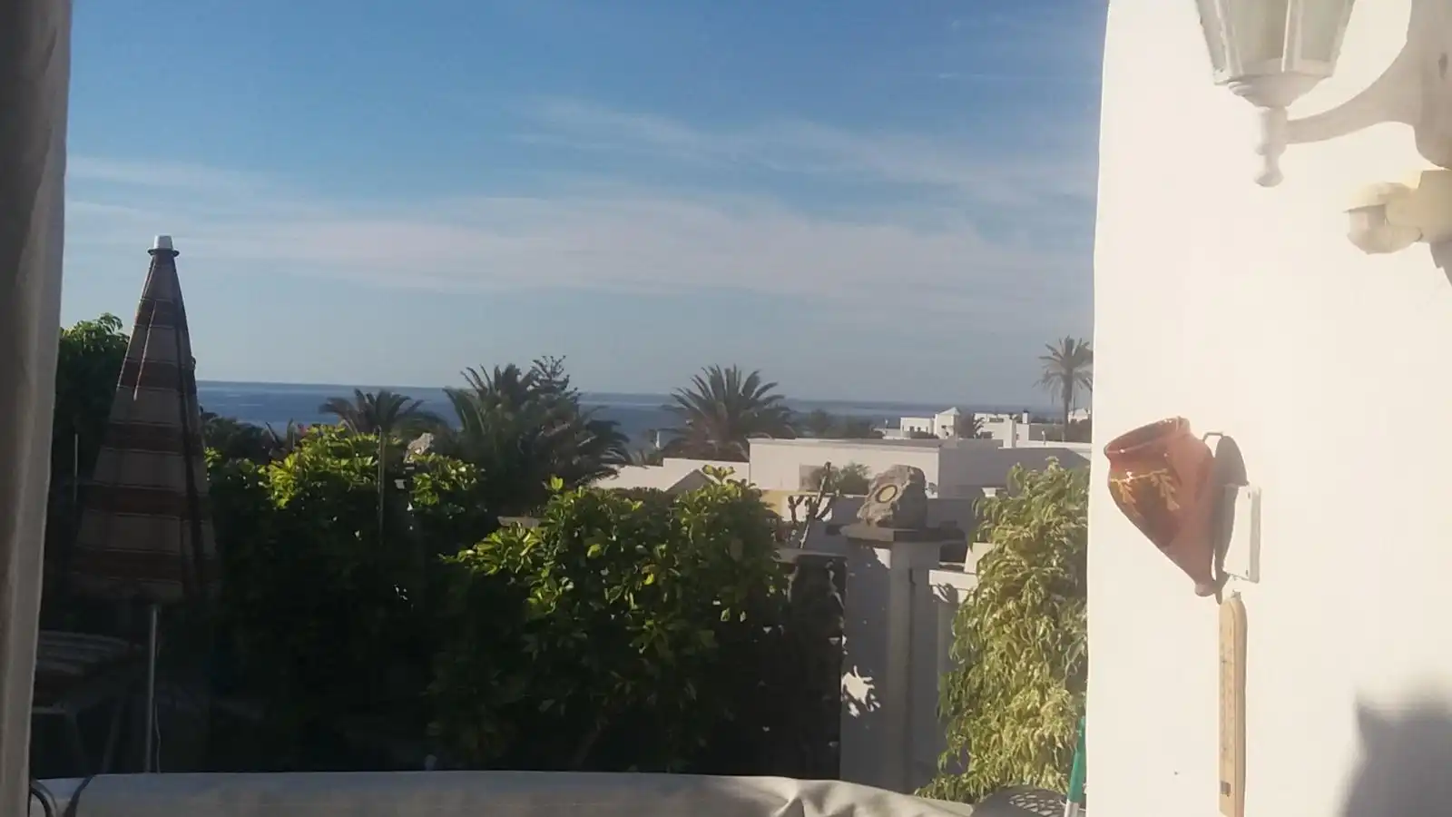 Vista exterior de Casa adosada en venta en Haría con Jardín privado, Terraza y Trastero