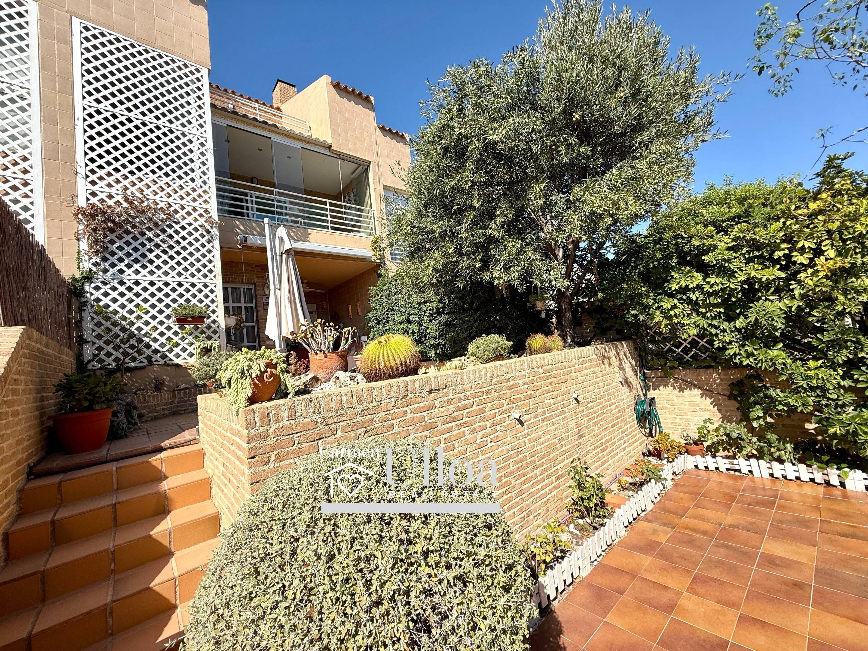 Jardí de Casa o xalet en venda en Alicante / Alacant amb Aire condicionat, Jardí privat i Terrassa