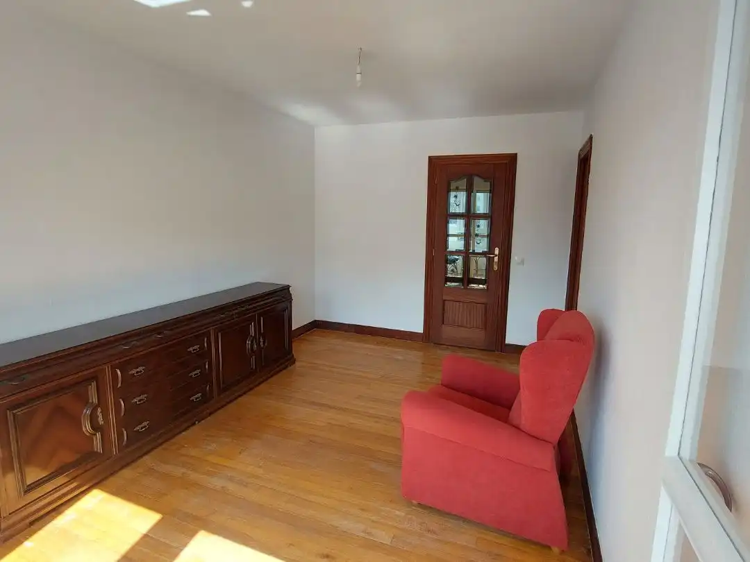 Sala de estar de Piso en venta en Santoña con Balcón