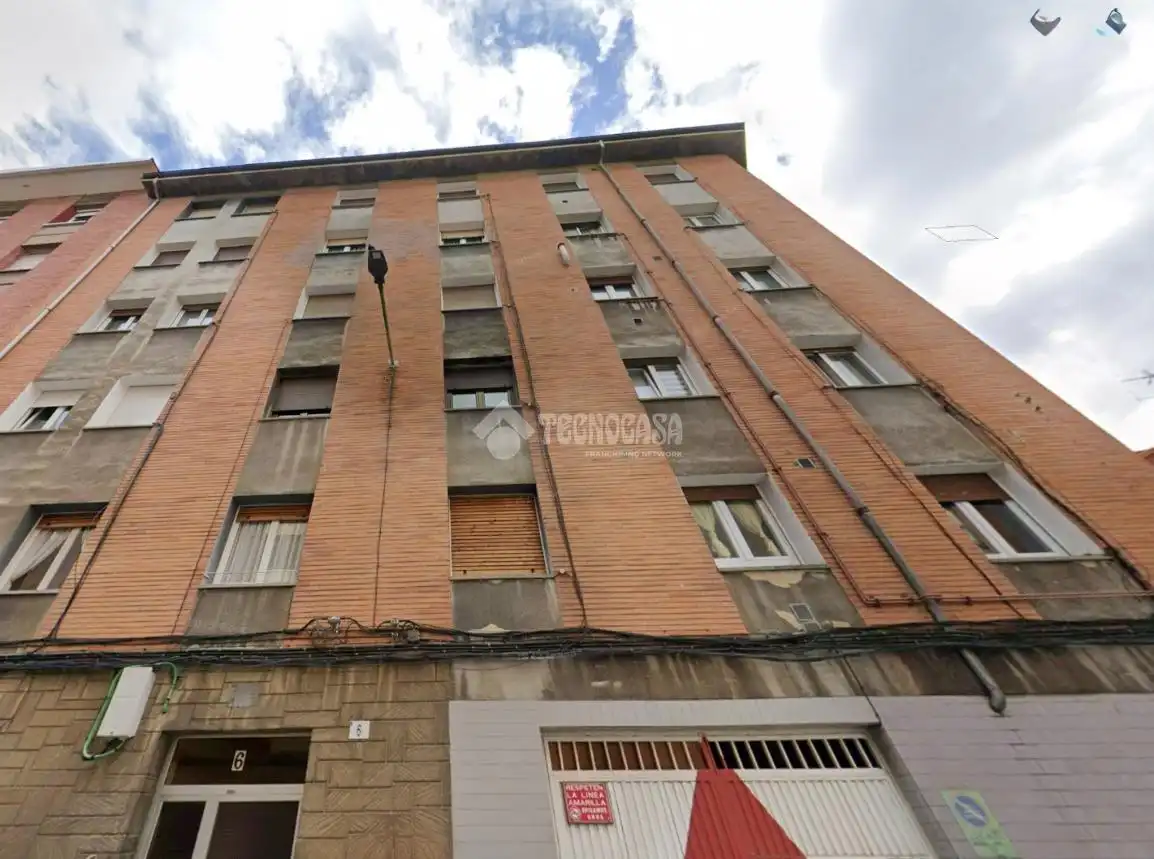 Vista exterior de Piso en venta en Gijón 