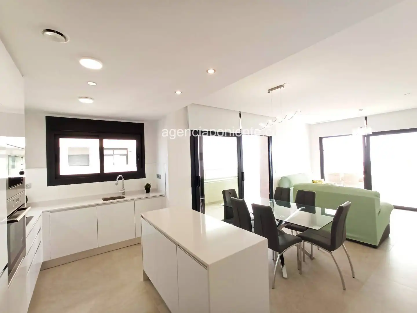 Kitchen of Flat for rent in Benidorm  with Air Conditioner, Terrace and Furnished