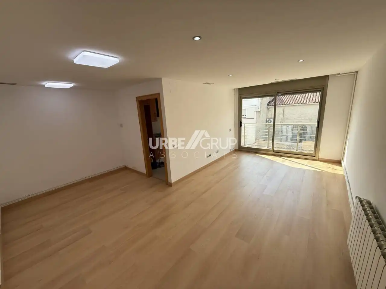 Vista exterior de Piso de alquiler en Terrassa con Aire acondicionado, Calefacción y Parquet