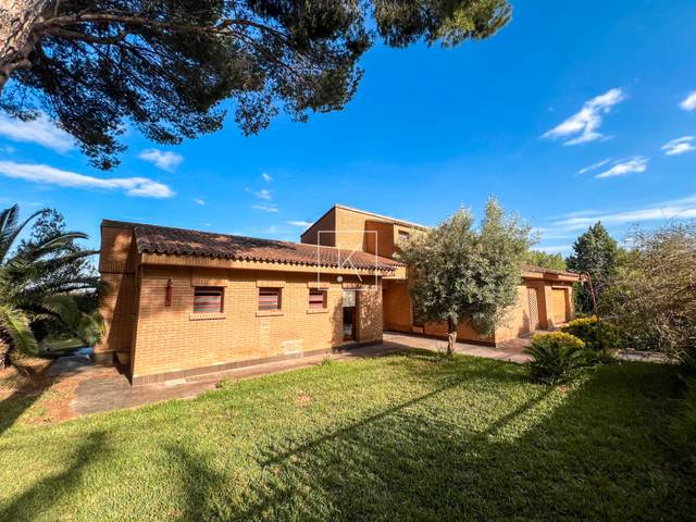 Casa-chalet en Venta en Montepilar