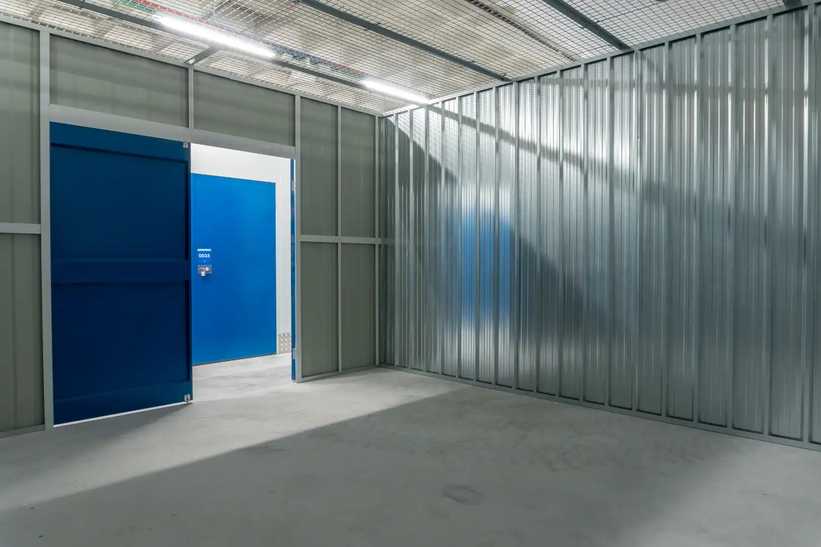 Storage room for rent in Blanes  with Alarm