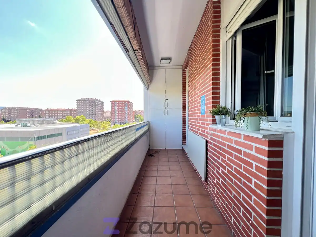 Wohnung zur Miete in Blas de Otero Kalea, Lakua-Bizkarra