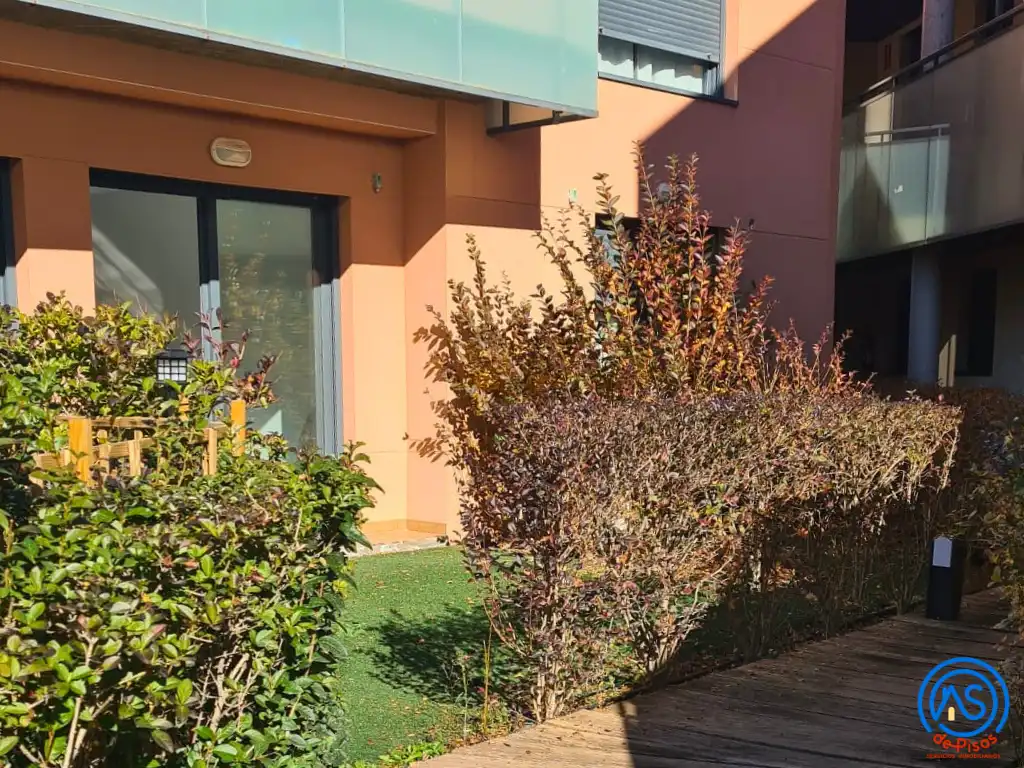 Flat for rent in Calle Ramón y Cajal, 29, Cadrete