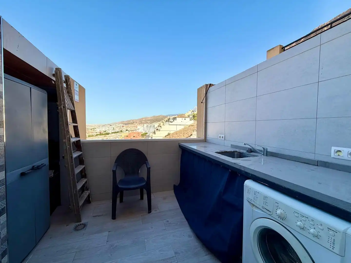 Terraza de Piso en venta en Roquetas de Mar con Aire acondicionado, Terraza y Amueblado