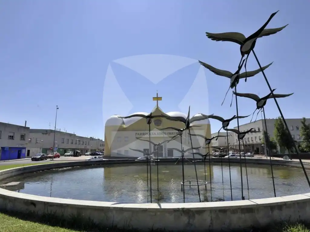 Local de alquiler en C. Suecia, 2, Cerro de Reyes