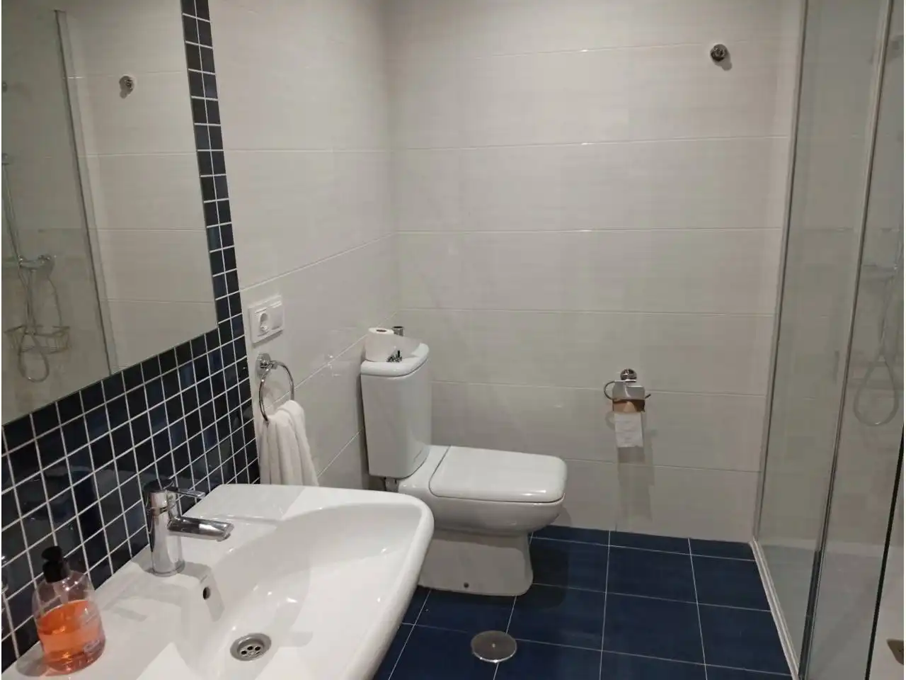 Bathroom of Flat for sale in Jerez de la Frontera  with Air Conditioner