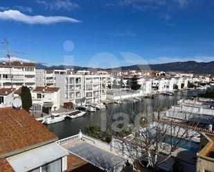 Vista exterior de Àtic en venda en Empuriabrava