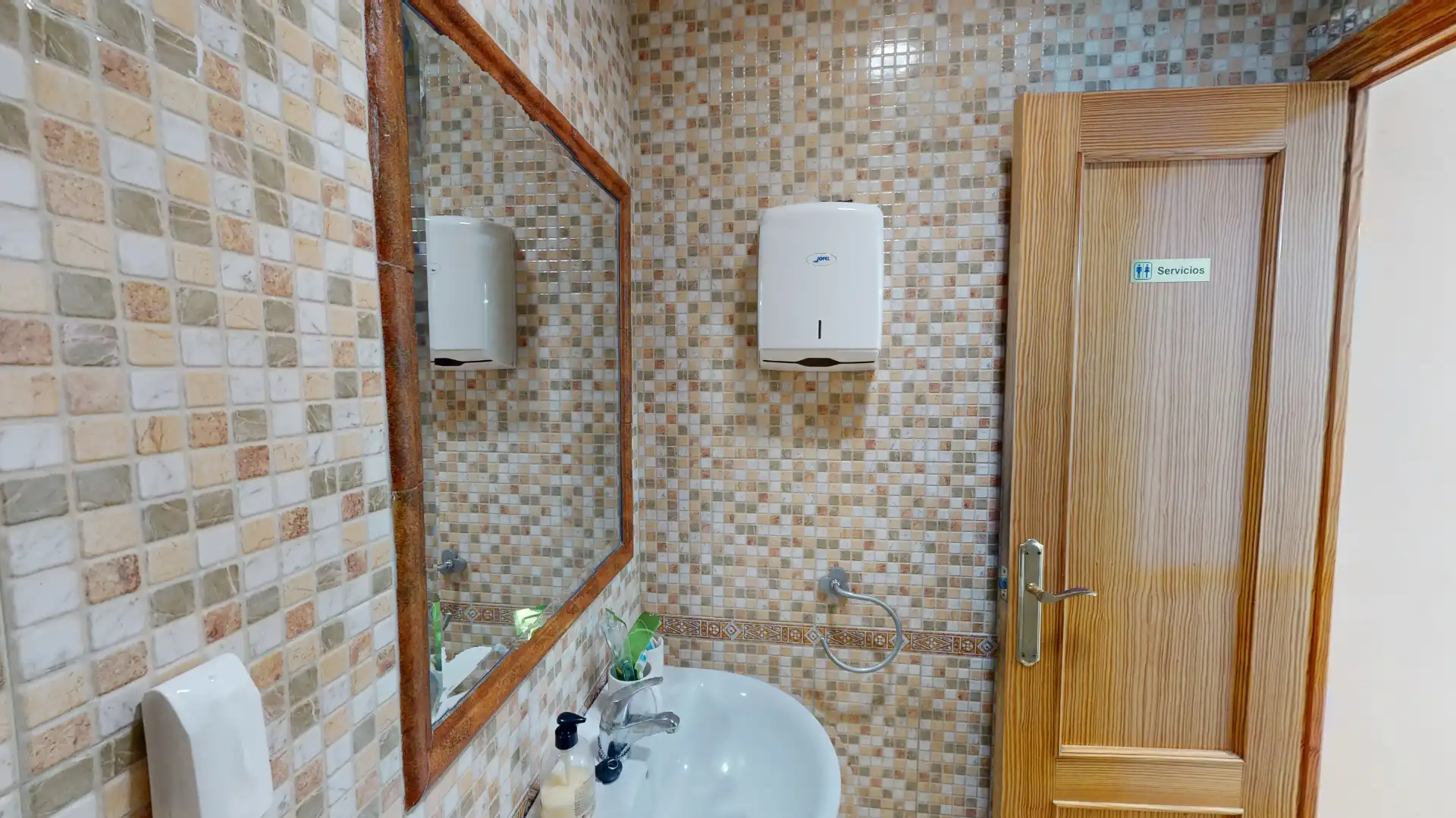 Baño de Local en venta en Elda con Aire acondicionado