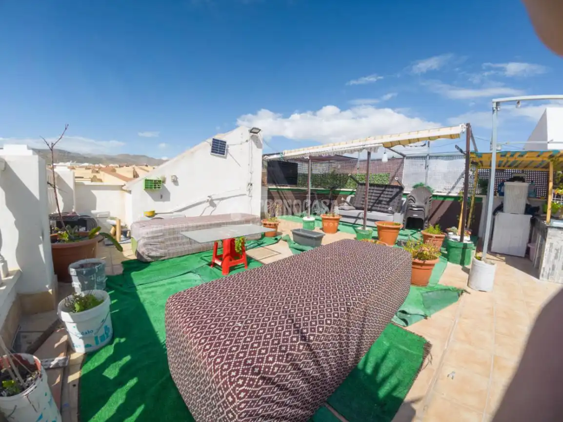 Terrasse von Einfamilien-Reihenhaus zum Verkauf in Huércal de Almería