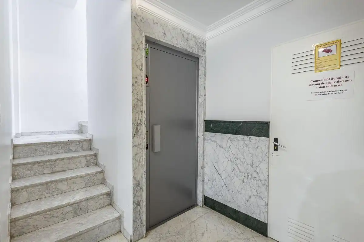 Flat for sale in Granada  with Furnished and Balcony