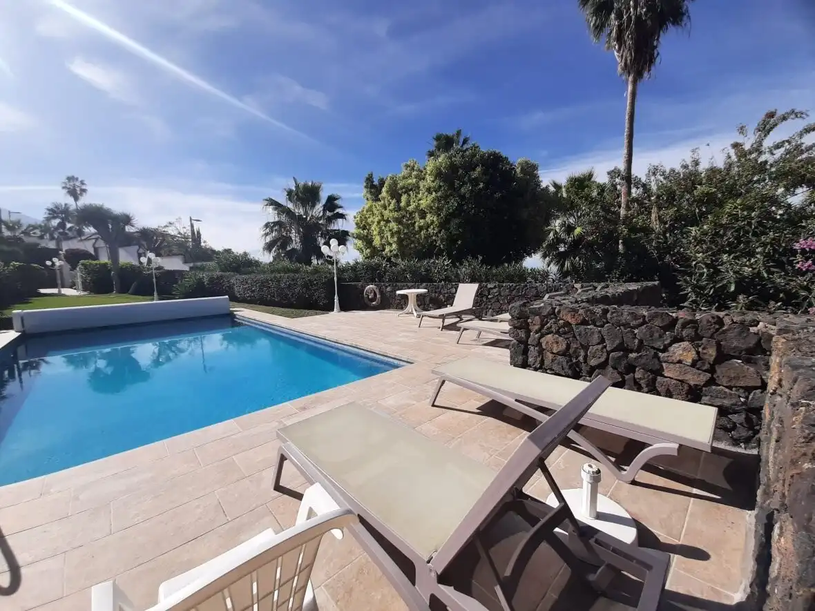 Vista exterior de Apartament en venda en Santa Úrsula amb Terrassa