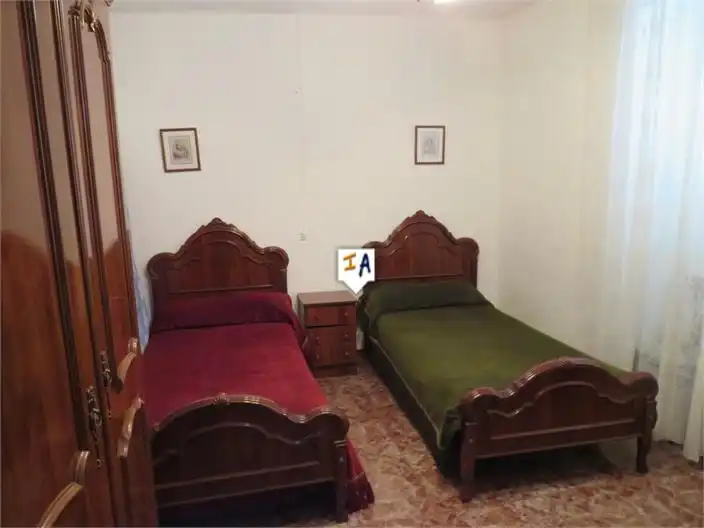 Habitación de Casa adosada en venta en Santiago de Calatrava