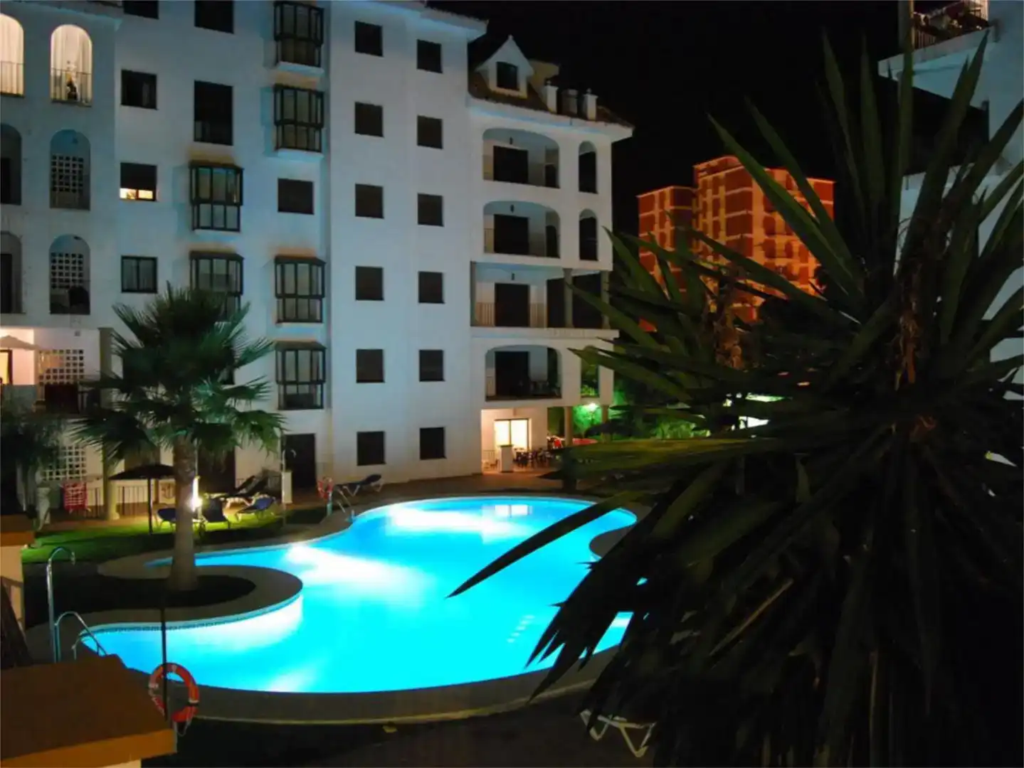 Schwimmbecken von Wohnungen zur Miete in Manilva mit Klimaanlage, Schwimmbad und Möbliert