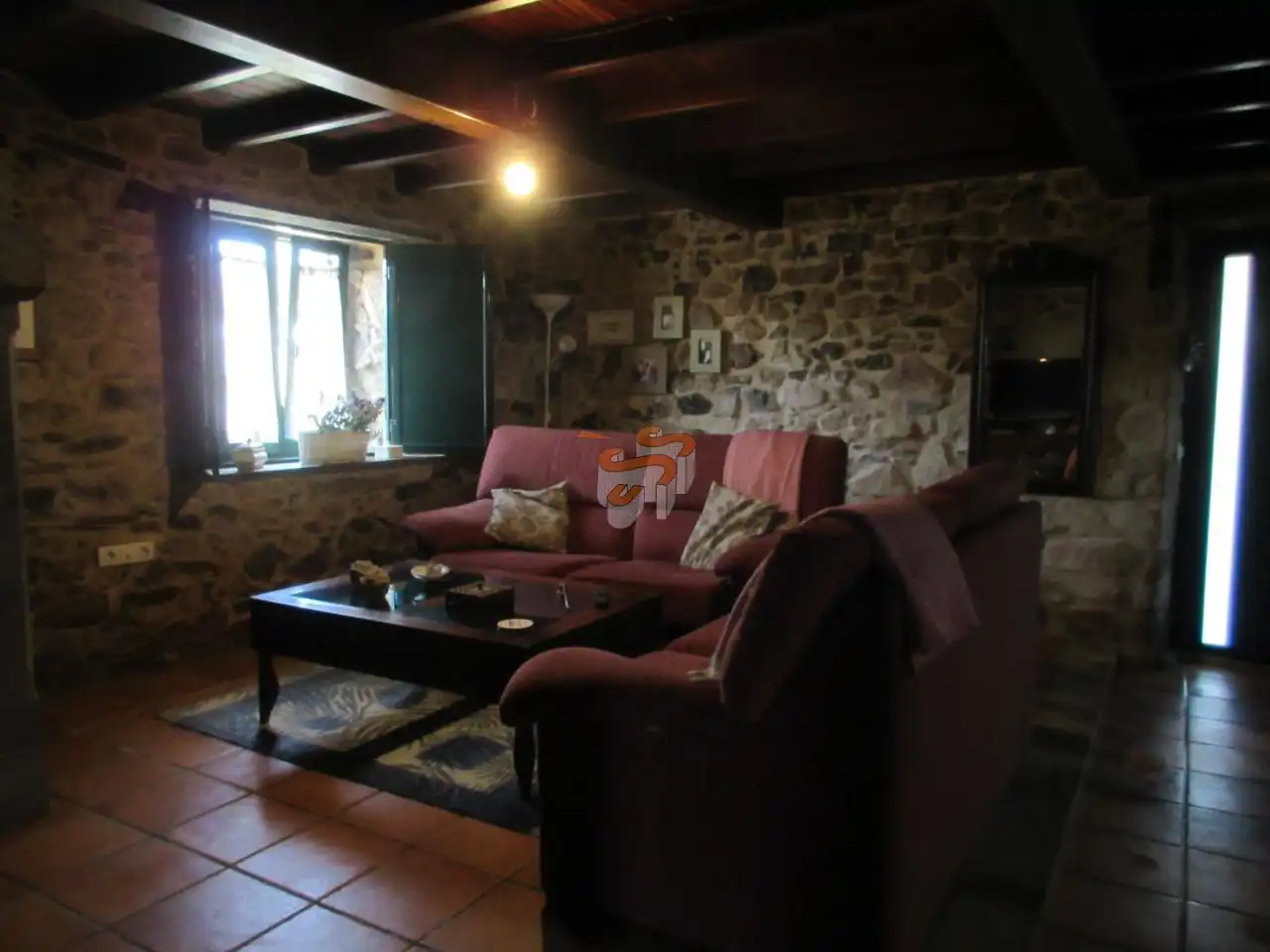Sala d'estar de Finca rústica en venda en Narón amb Calefacció, Jardí privat i Traster