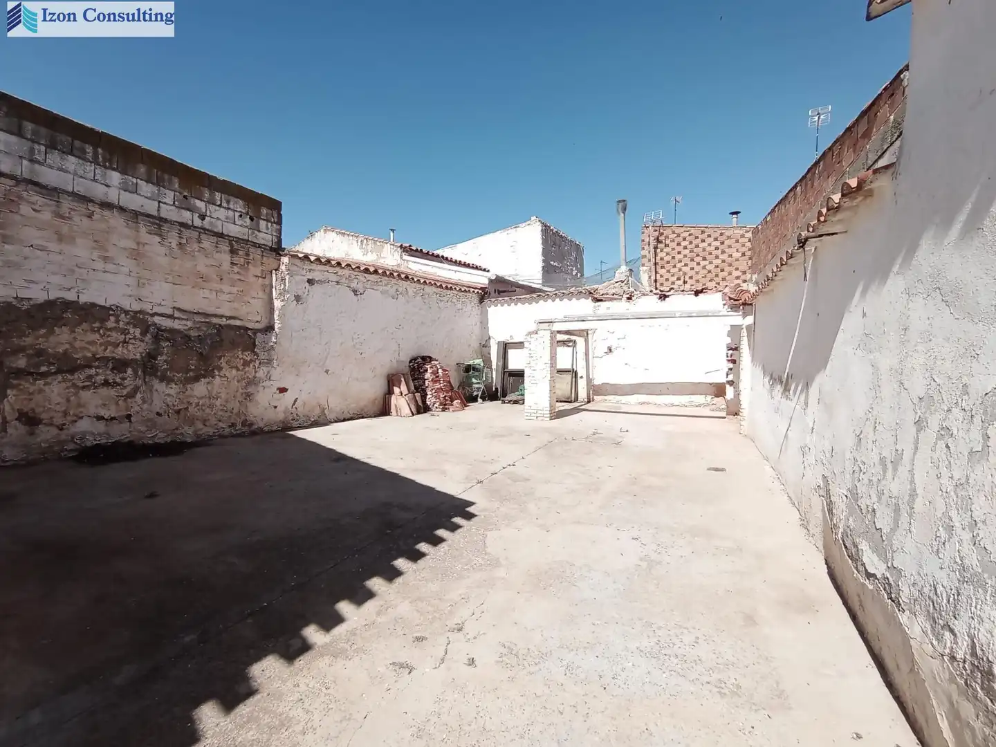 Exterior view of Houses for sale in Villarrobledo
