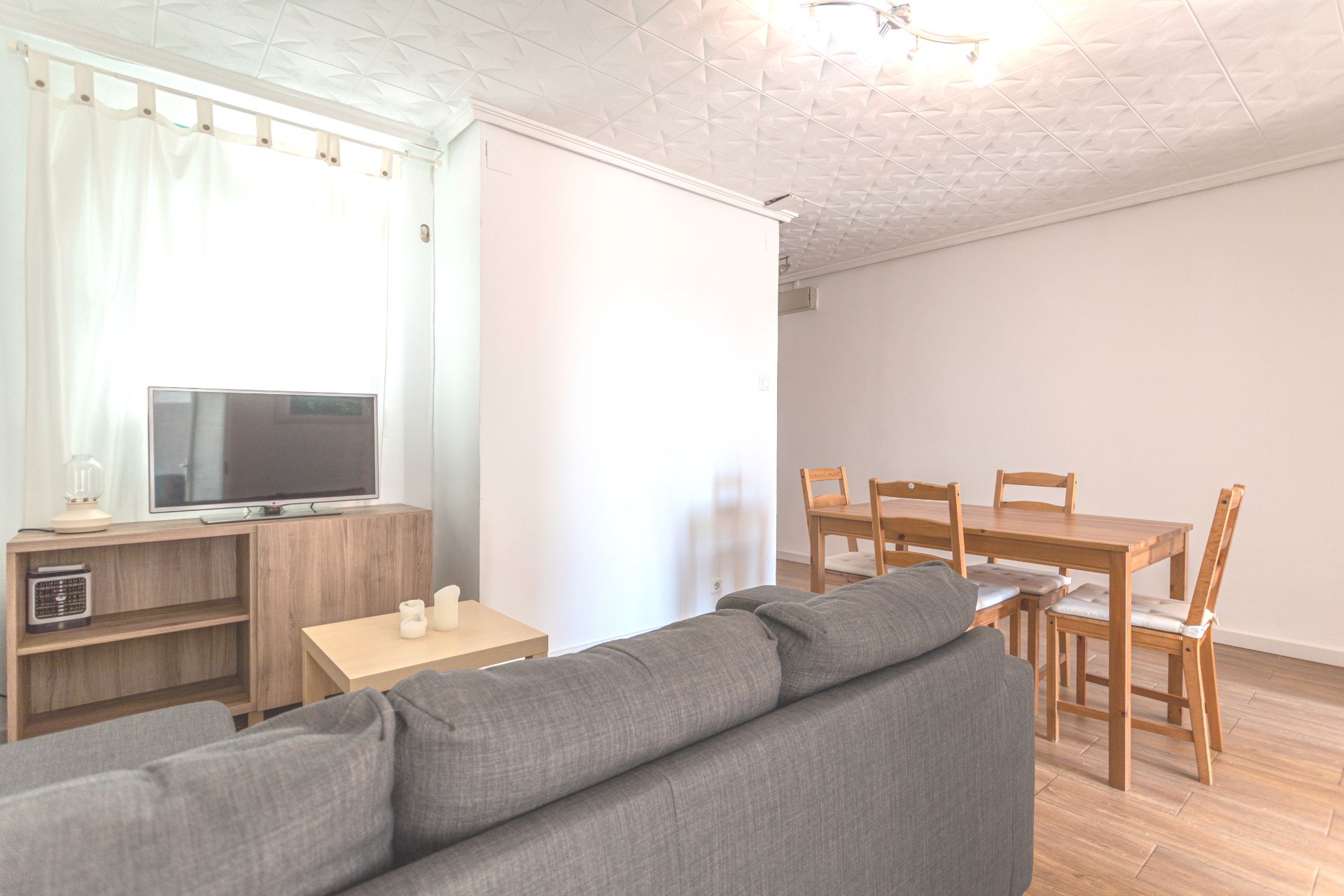 Living room of Flat to rent in  Valencia Capital  with Air Conditioner, Furnished and Oven
