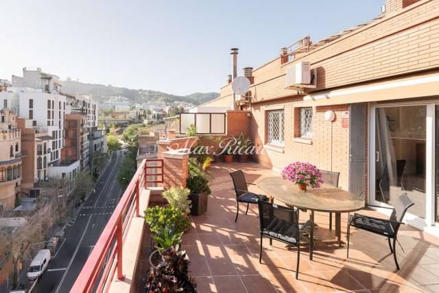 Ático en Alquiler en Vallcarca i els Penitents